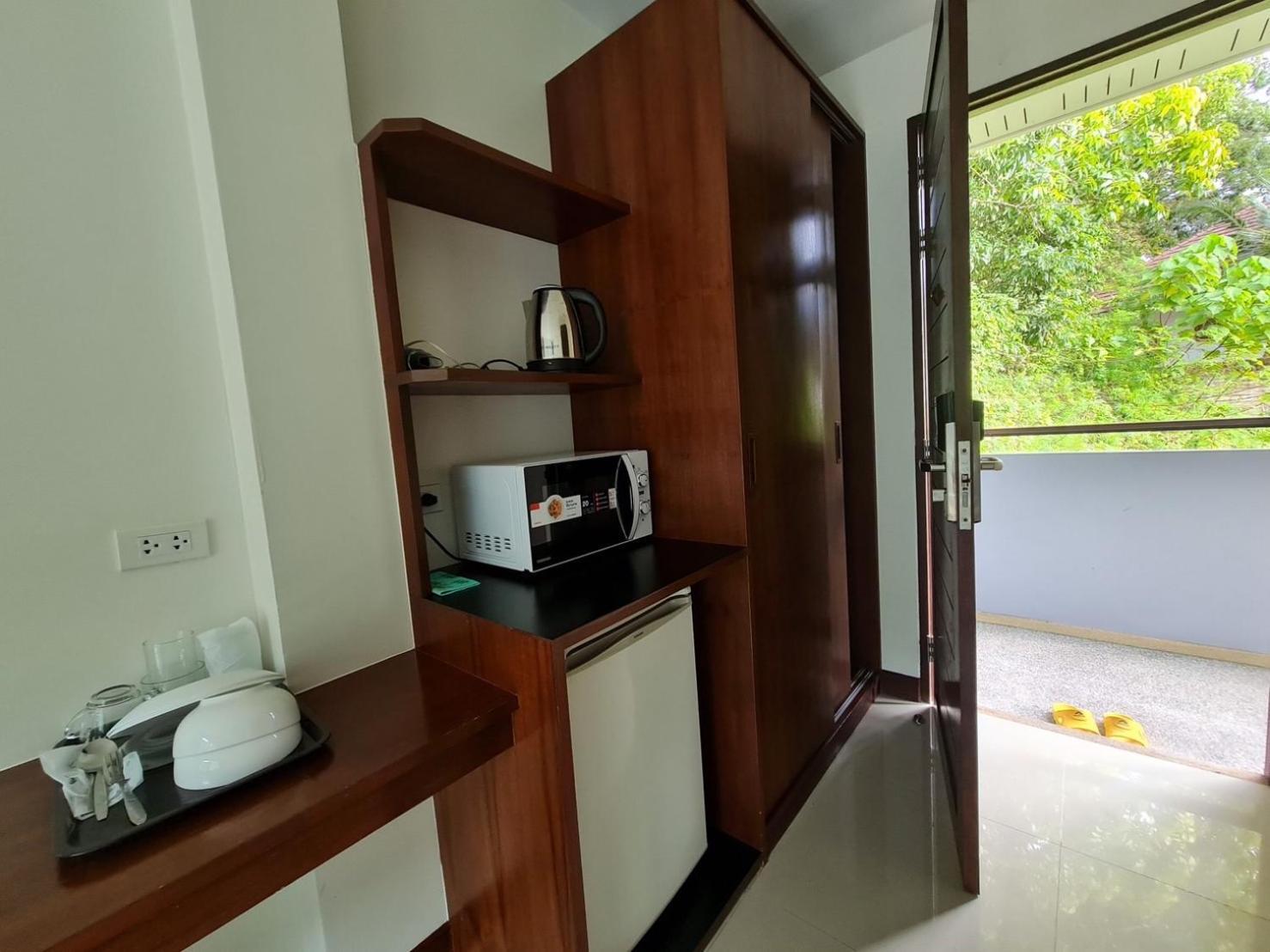 Hotel Diana Pool Access Phuket 4*