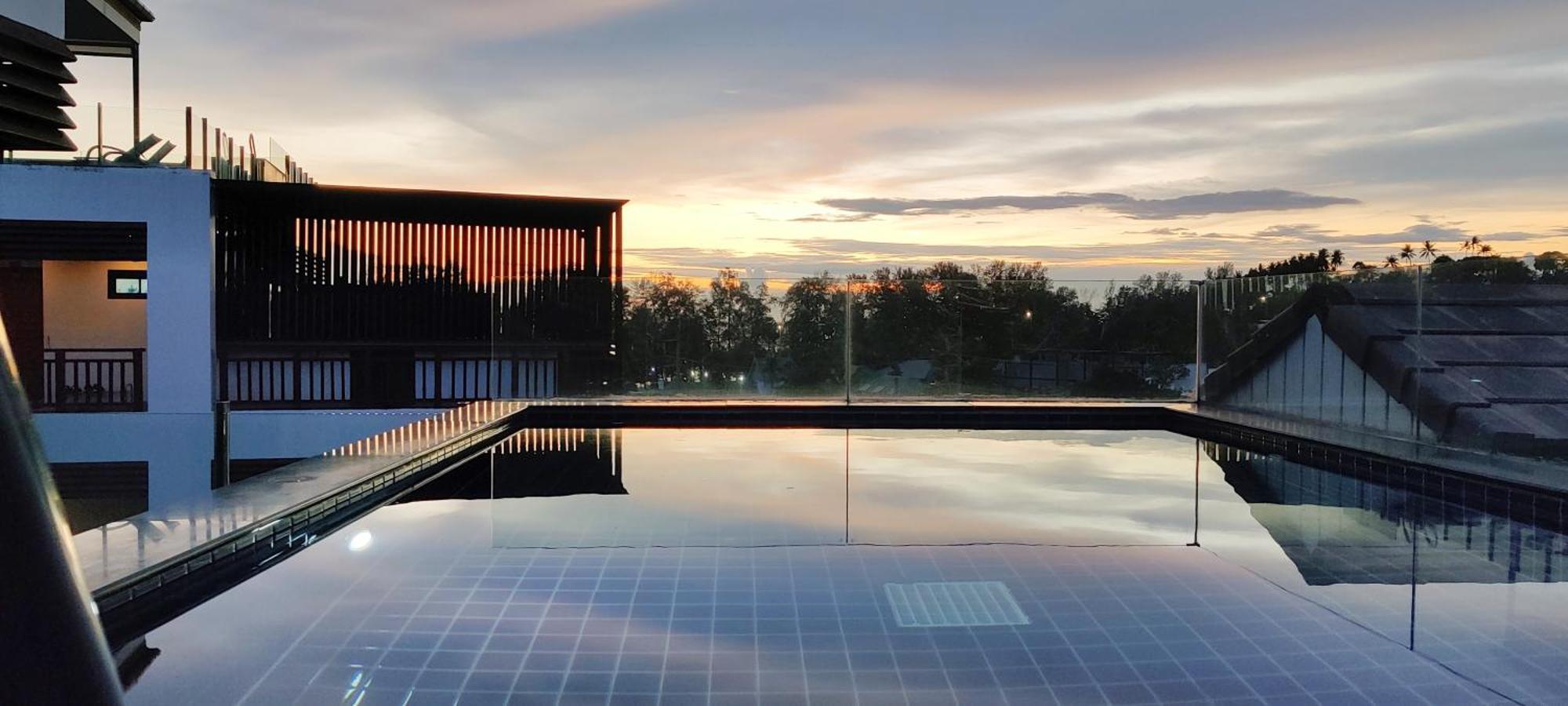 Private Pool With 2 Bedrooms *