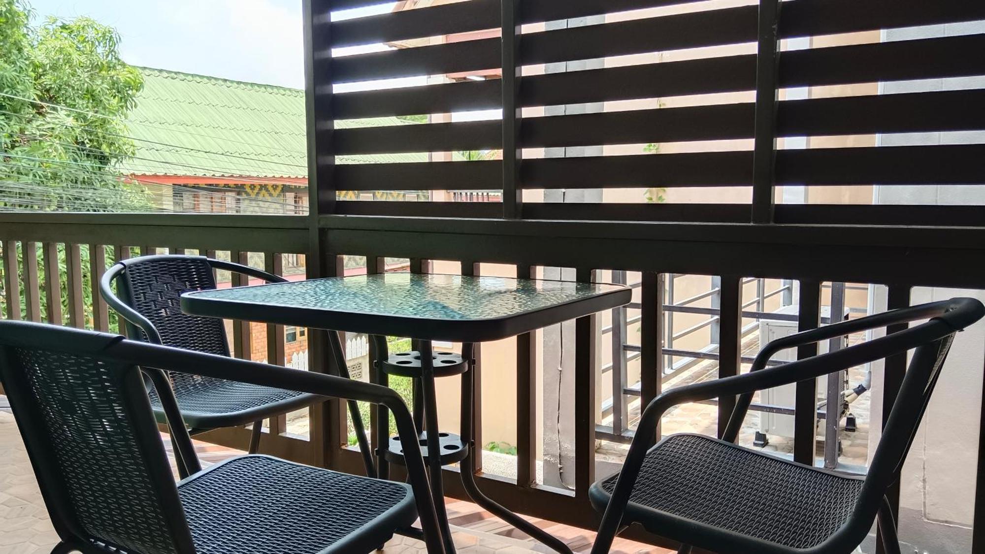 Modern Bangtao Apartment *
