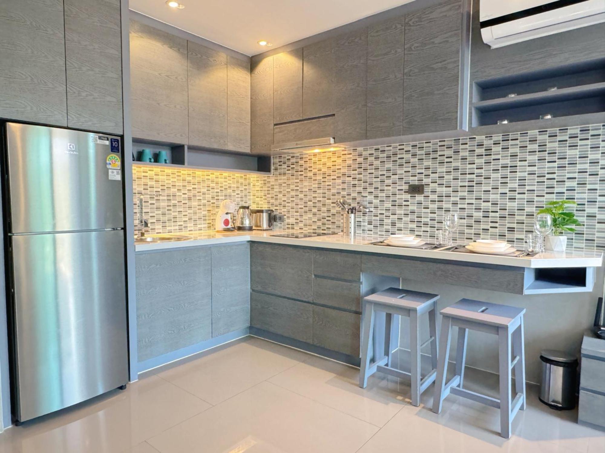 Modern Urban Living Apartment Kamala Beach