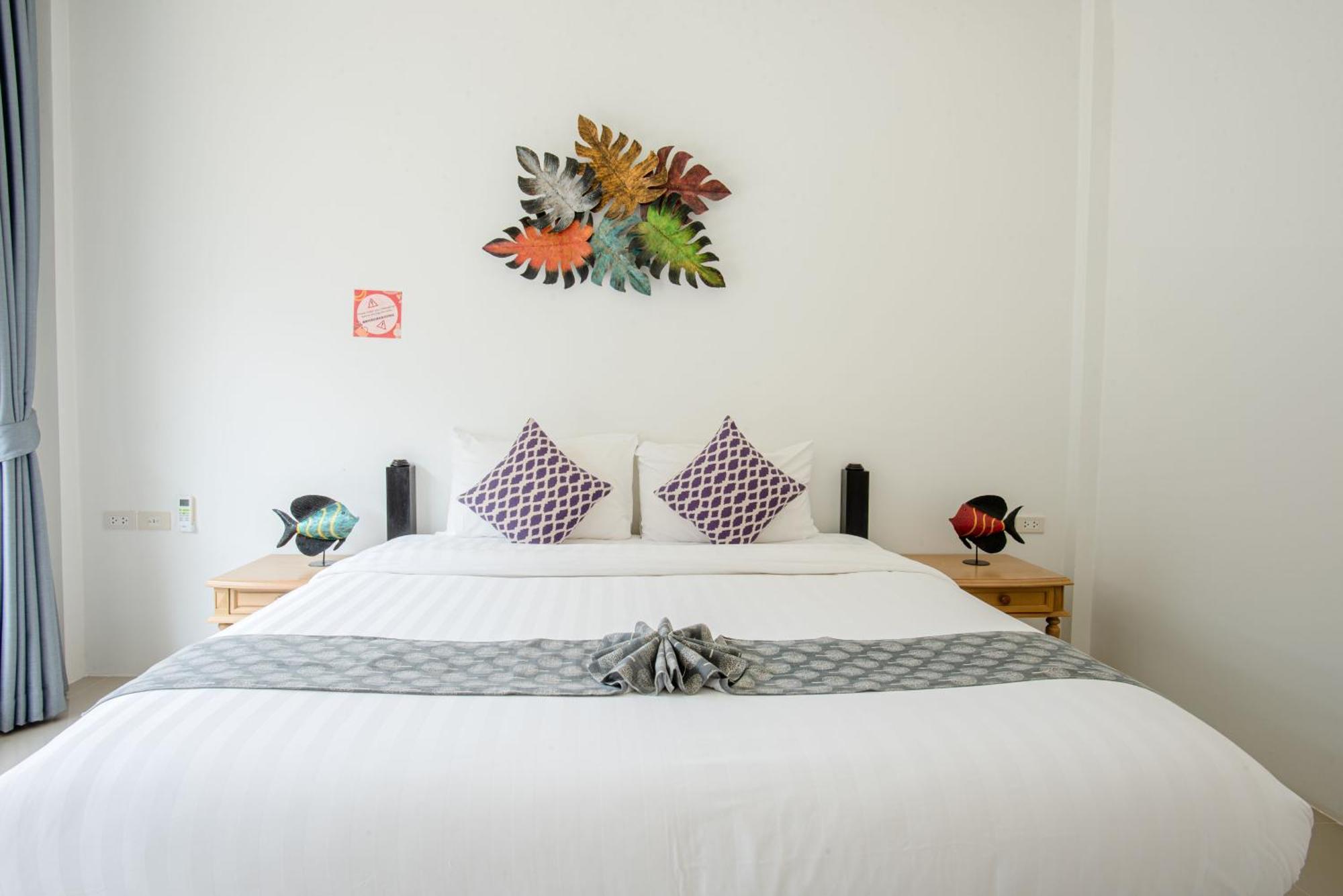 Hotel Colorful Pool Ban Chin Tham Mai