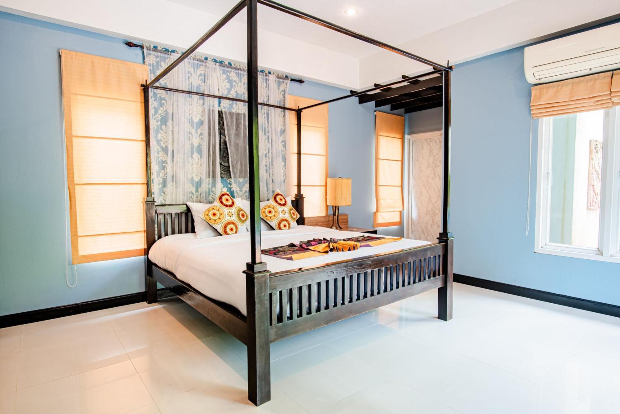 Colorful Pool Hotel Ban Chin Tham Mai