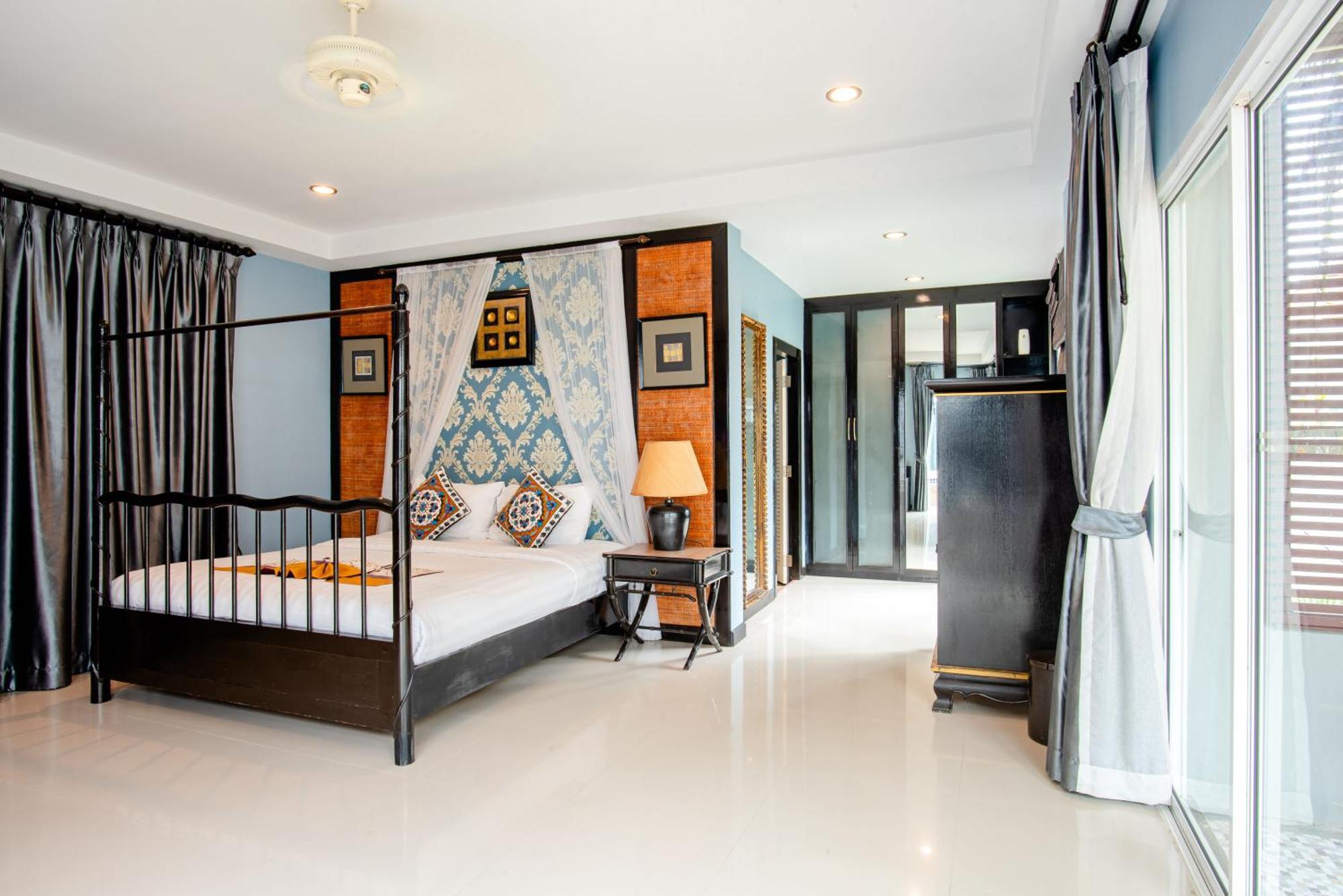 Colorful Pool 5* Ban Chin Tham Mai