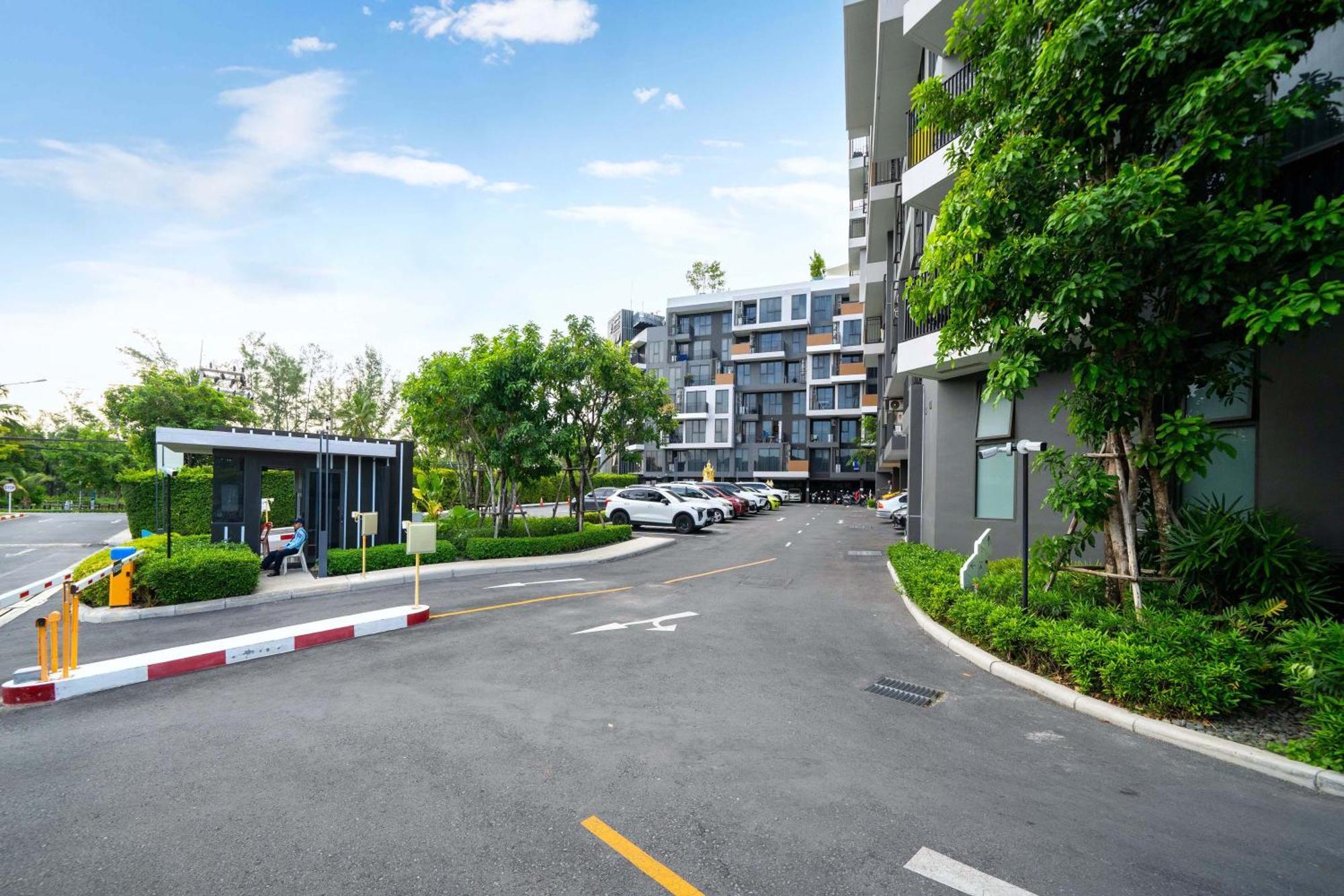 Greenery Views 1 Bedroom Laguna Skypark B2512 Just 10 Min Walk Bangtao *