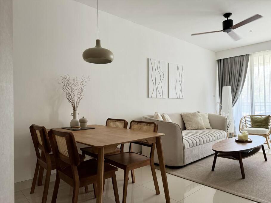 Cozy With View Cassia 1405 By Ibg *