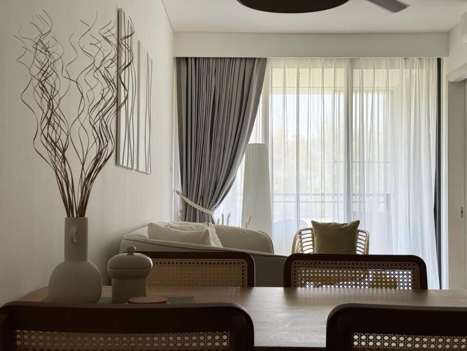 Apartment Cozy With View Cassia 1405 By Ibg *