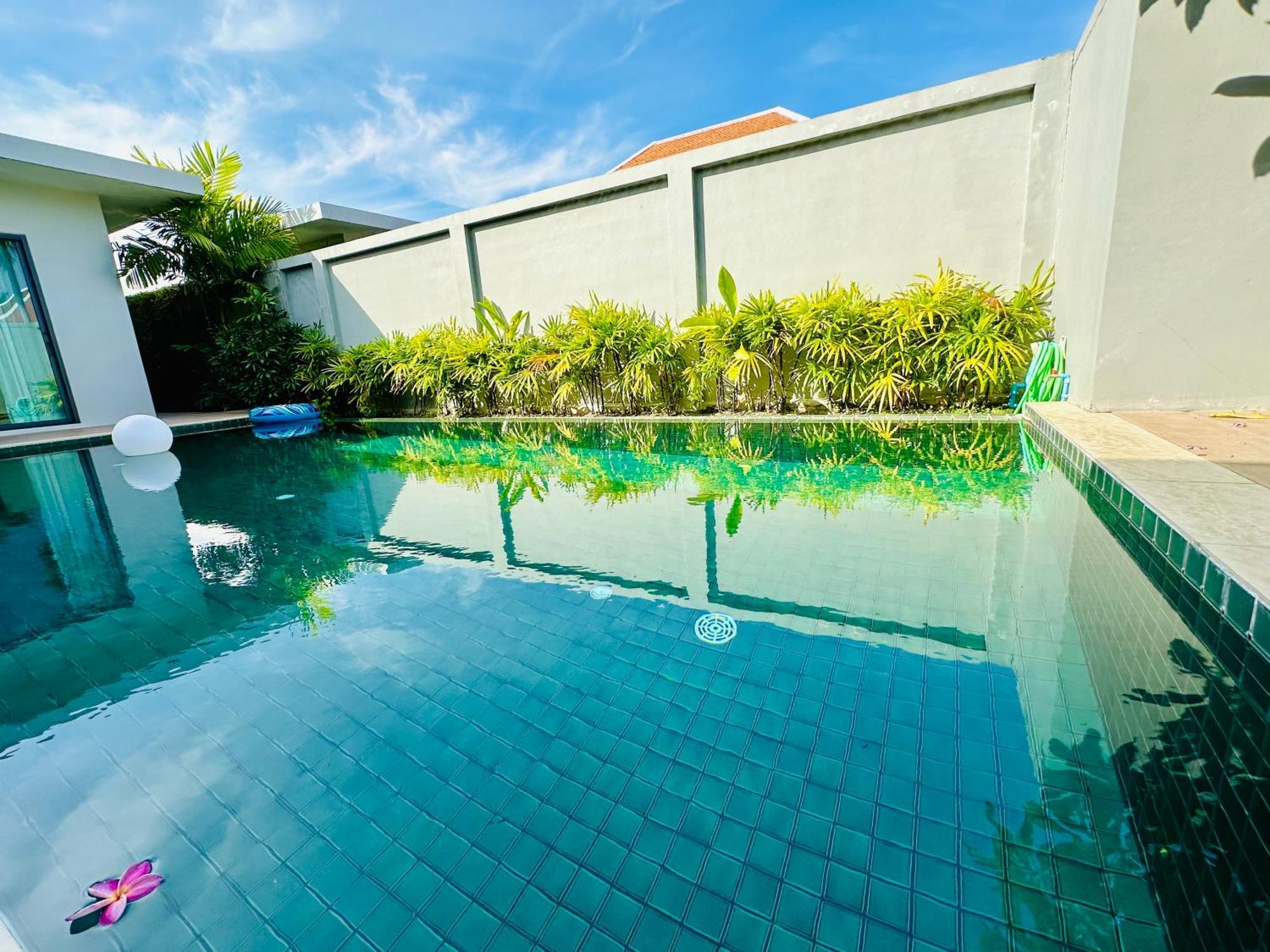 Spring Pool Villa *