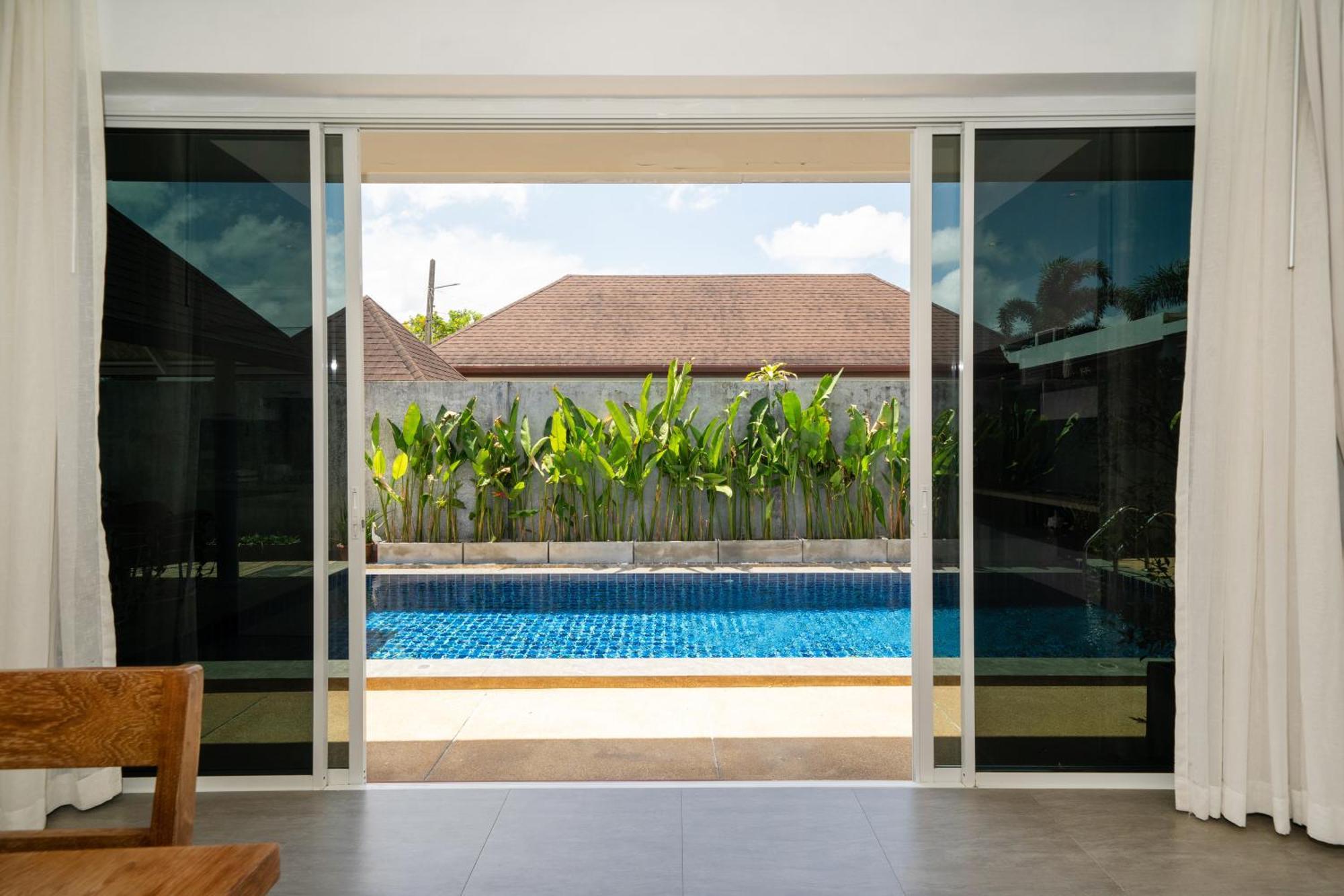 Villa Bangtao With A Long Pool 12 Meters