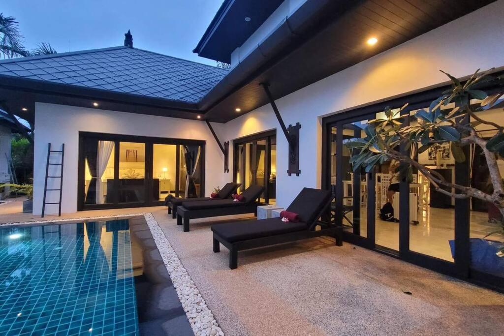 Holiday home 6 Bedroom Pool Villa,