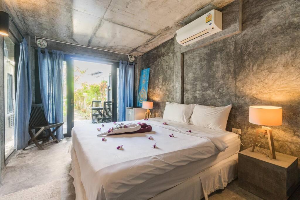 Holiday home 6 Bedroom Pool Villa, *