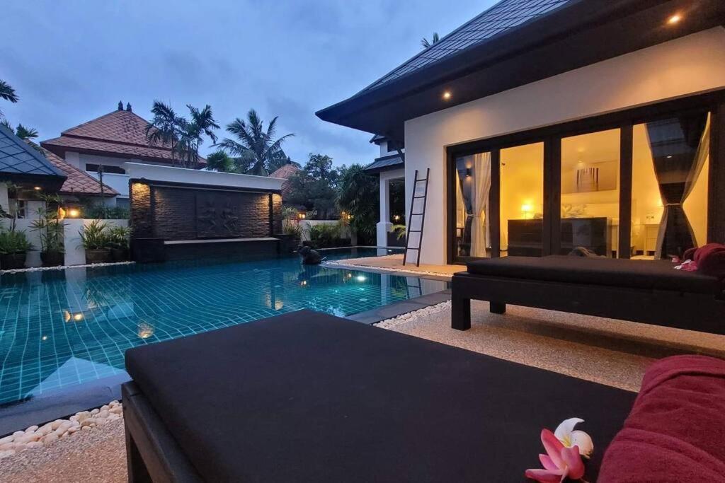 Holiday home 6 Bedroom Pool Villa, *