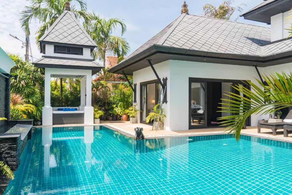 Holiday home 6 Bedroom Pool Villa, *