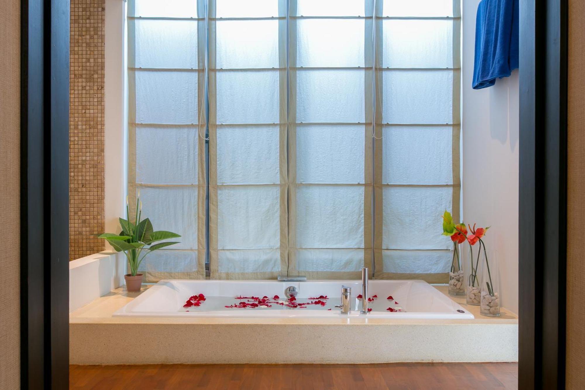 Gardens Penthouse Sea View 4c Near Noi *