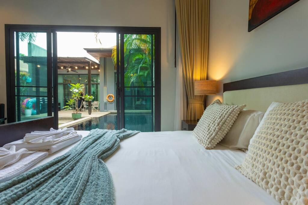 Villa Exclusive Newly Renovated On Saiyuan Estate V101 Rawai