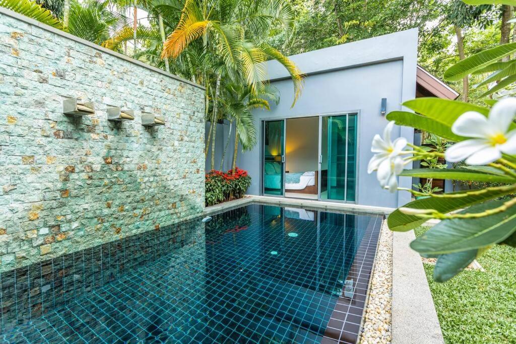 Villa Exclusive Newly Renovated On Saiyuan Estate V101 Rawai