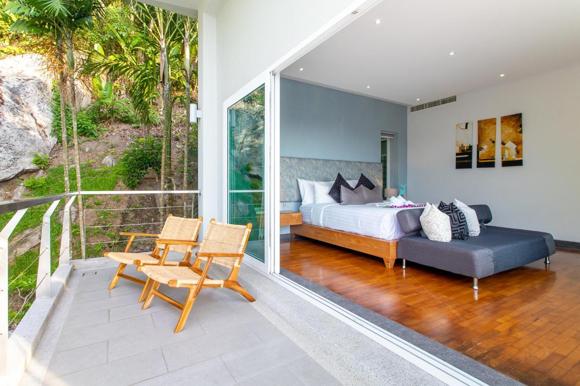 Beyond-namaste 16 Bedroom Fully Staffed Seaview