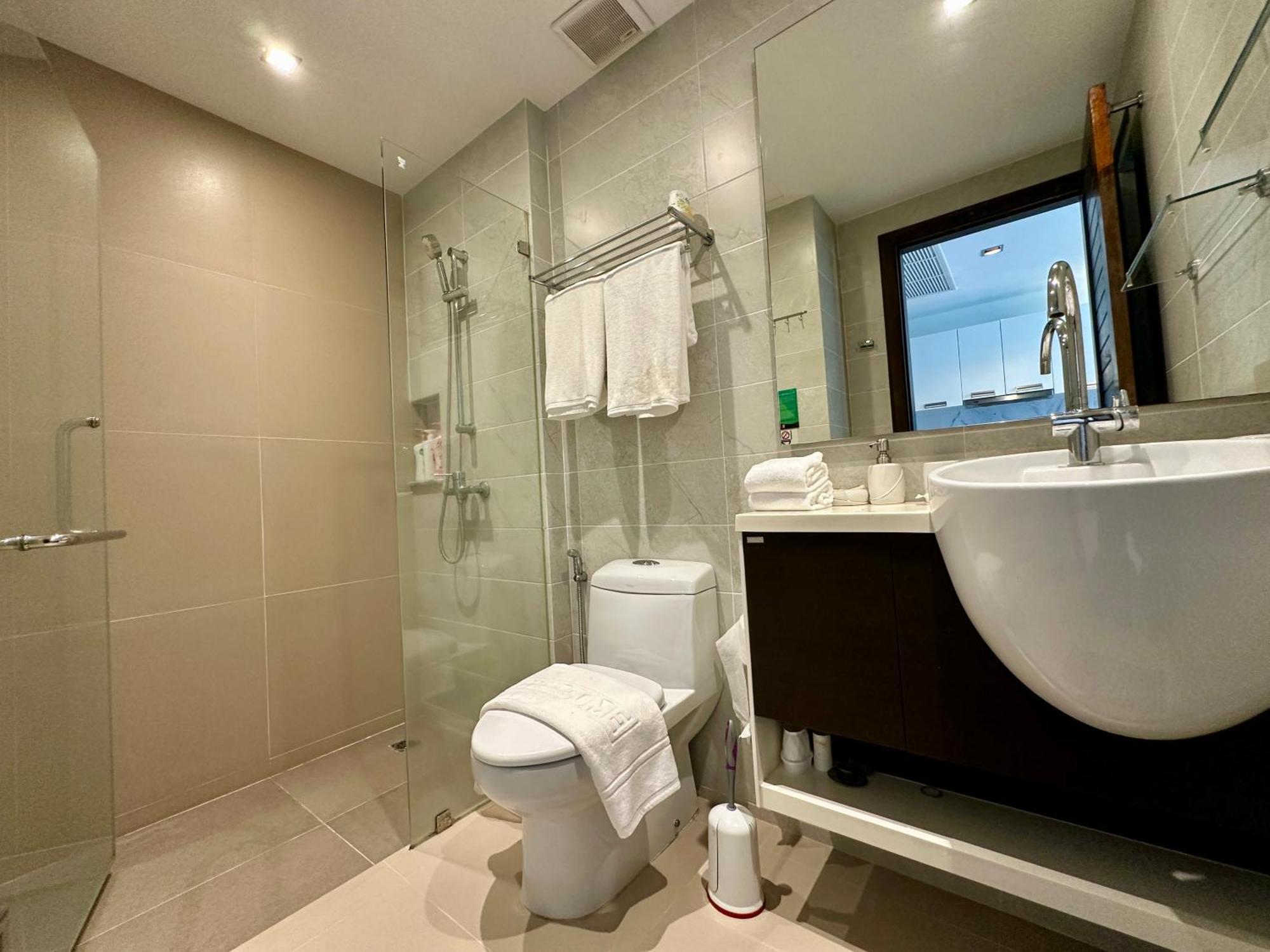 Emerald Terrace Apartment Patong