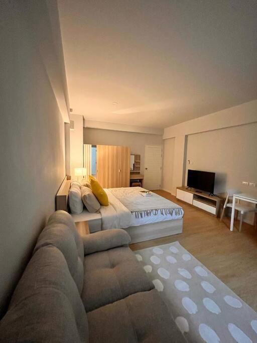 New Modern Near