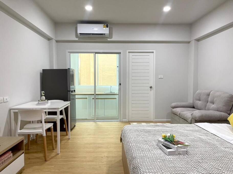 New Modern Near Apartment