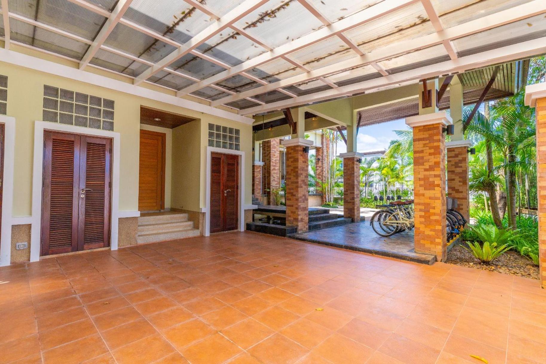 Tropical Paradise Villa *