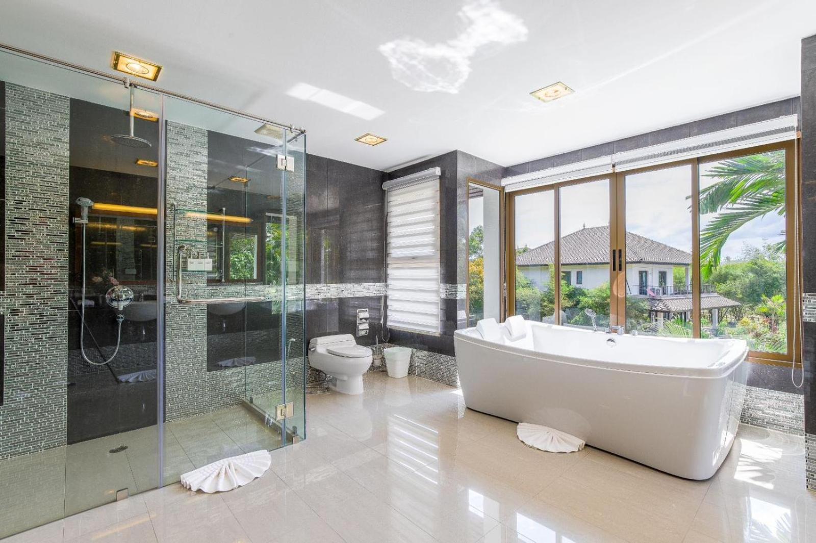 Tropical Paradise Villa Phuket