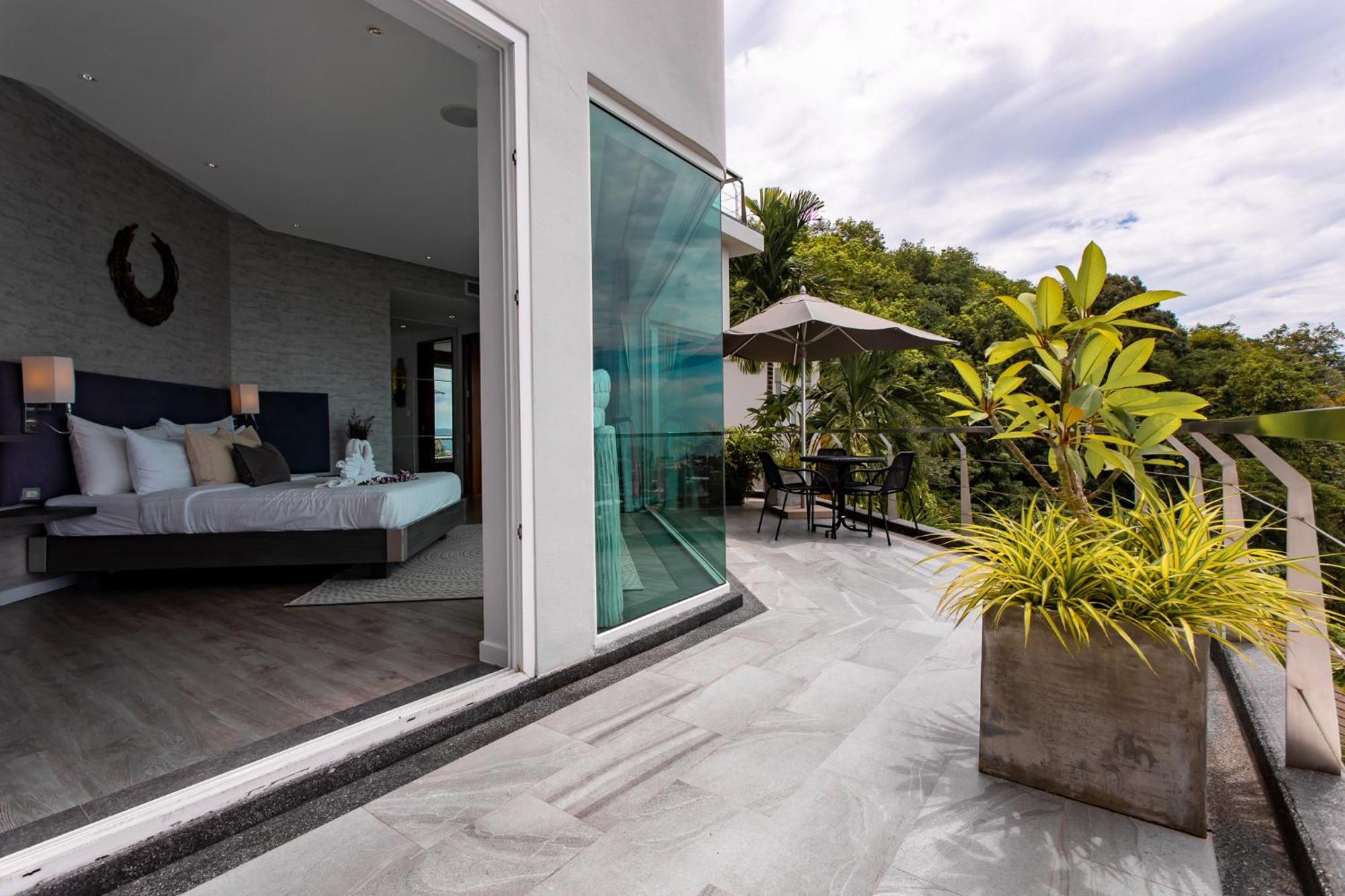 Namaste 7 Bedroom Fully Staffed Seaview Villa *