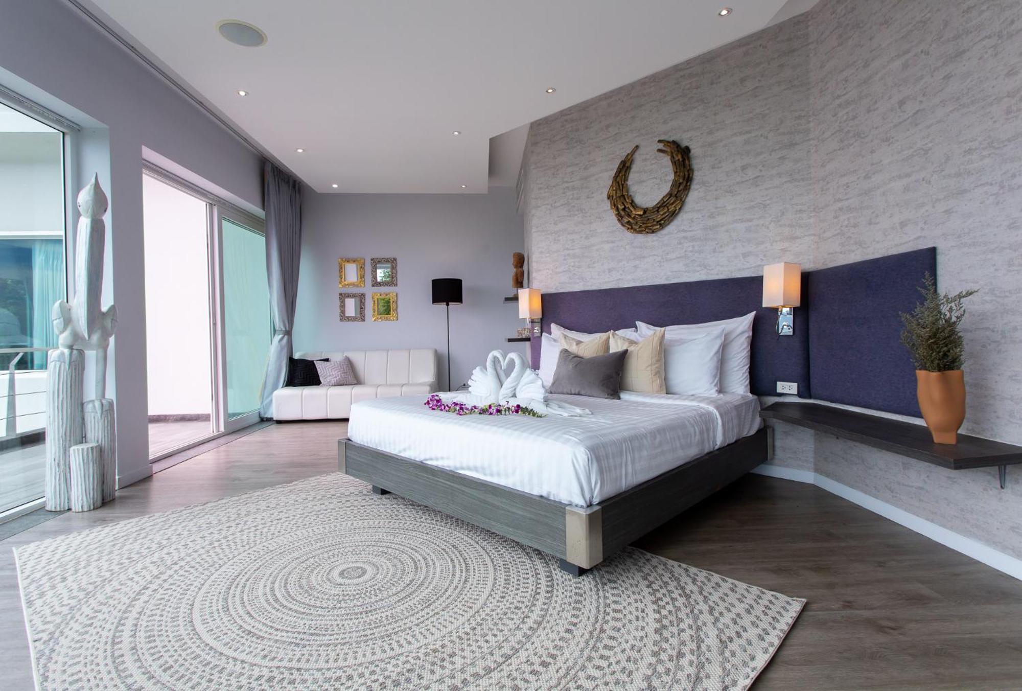 Namaste 7 Bedroom Fully Staffed Seaview