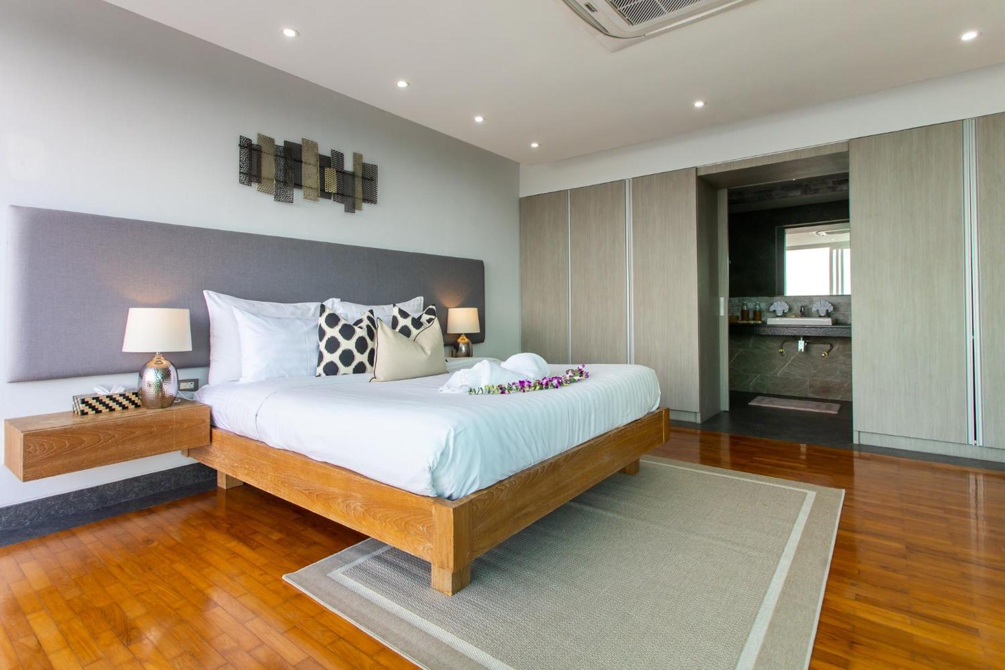Namaste 7 Bedroom Fully Staffed Seaview Bang Tao Beach (Phuket)