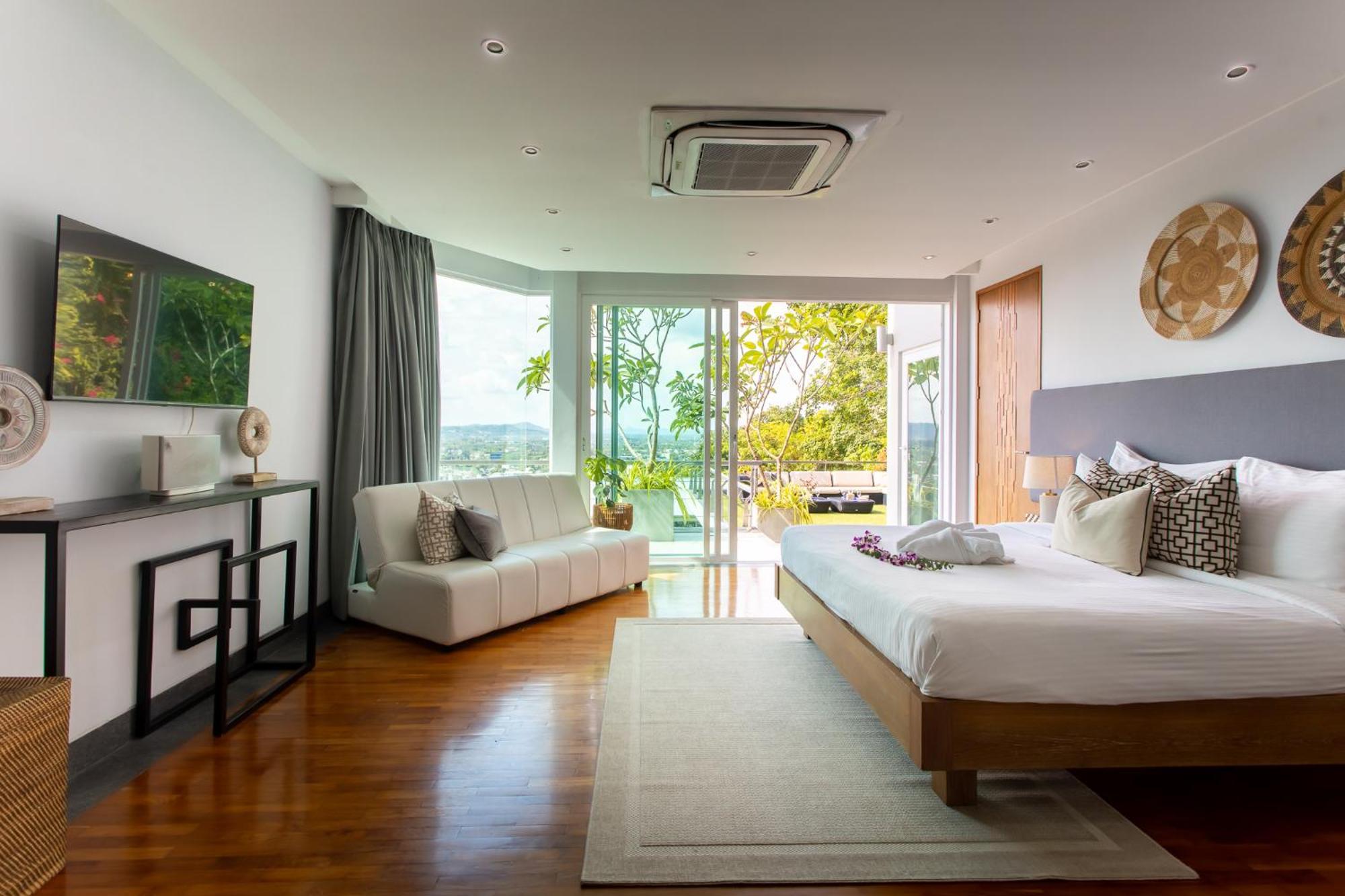 Namaste 7 Bedroom Fully Staffed Seaview Villa Bang Tao Beach (Phuket)