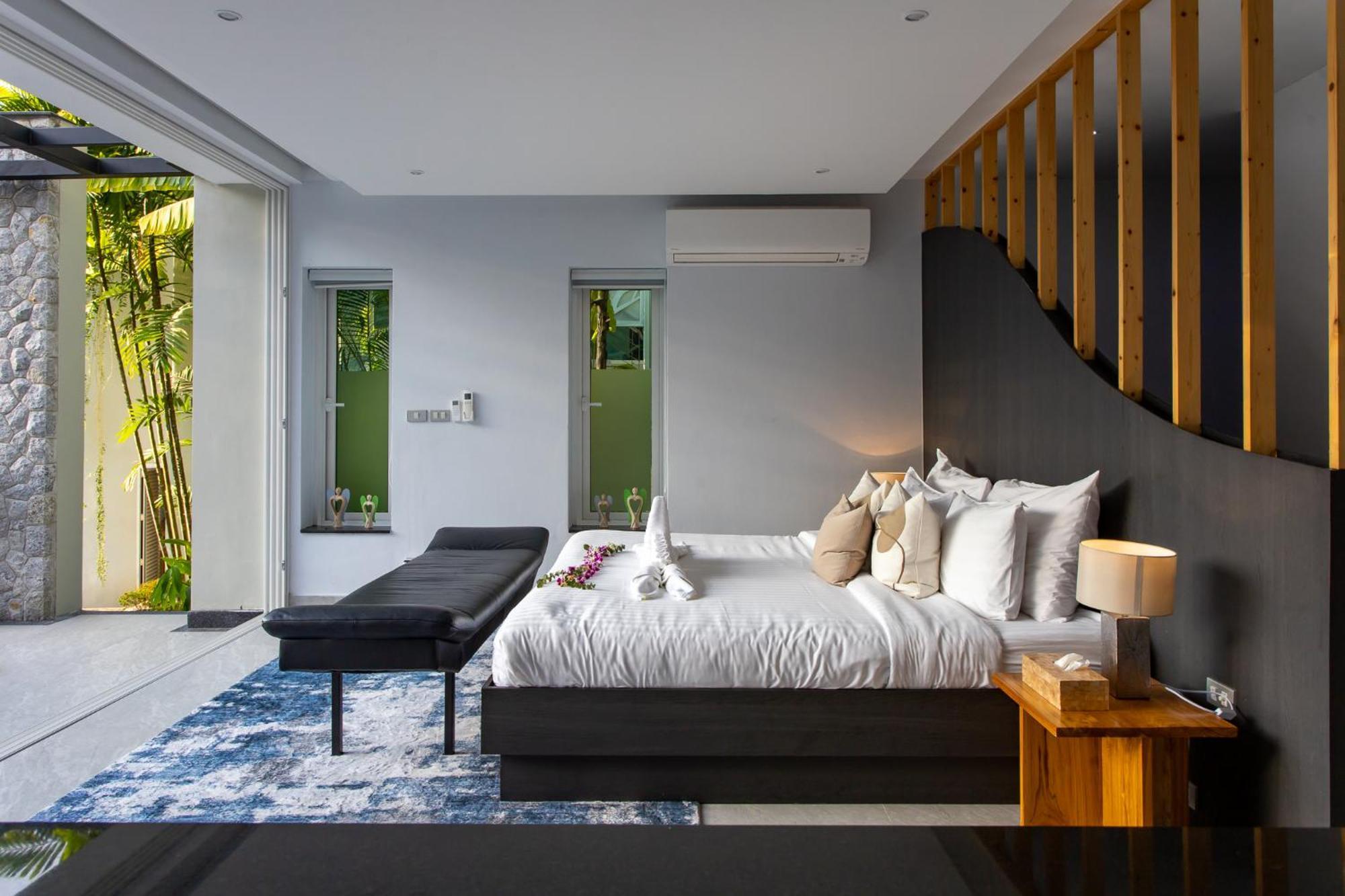 Namaste 7 Bedroom Fully Staffed Seaview Villa Bang Tao Beach (Phuket)