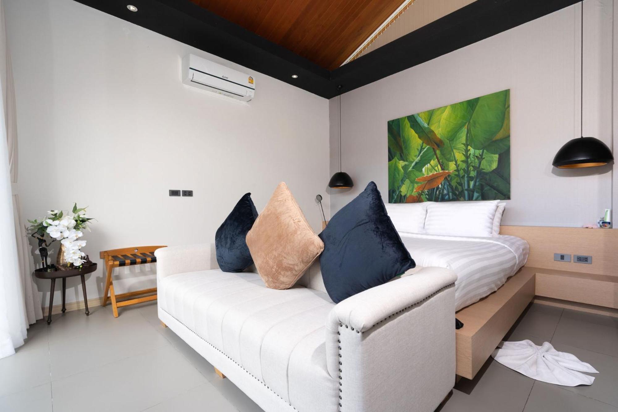 Sunpao Pool By Hcr * Layan Beach (Phuket)