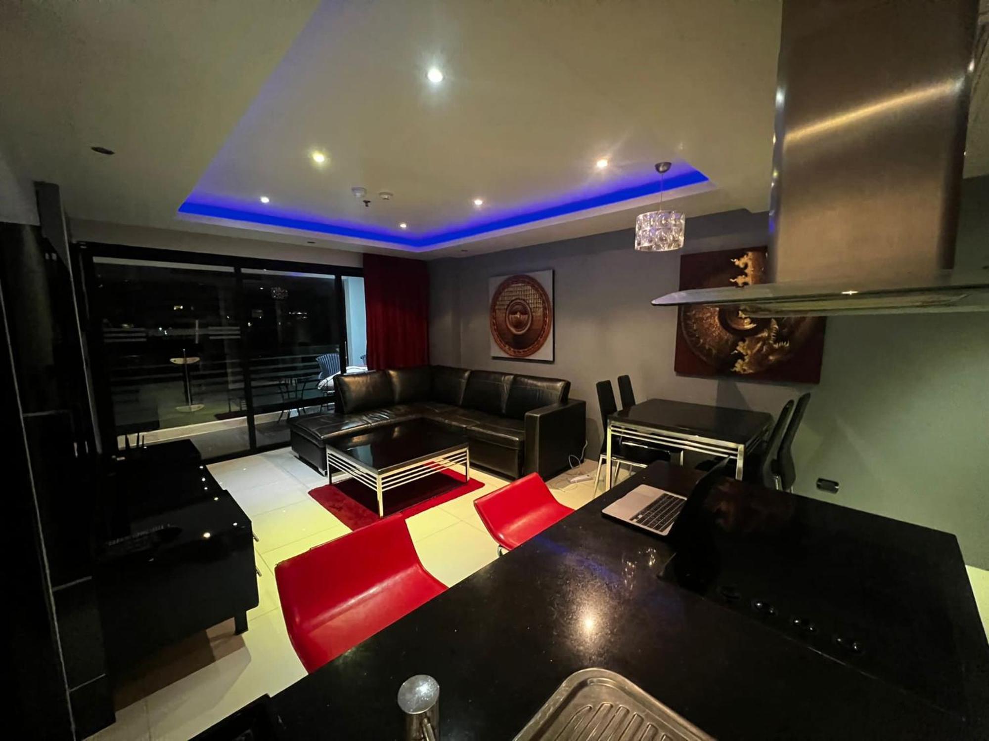 Pangsapuri 306 Promotion Modern 1 Bedroom In Bangla Road With Private Jacuzzi & Roof Pool *
