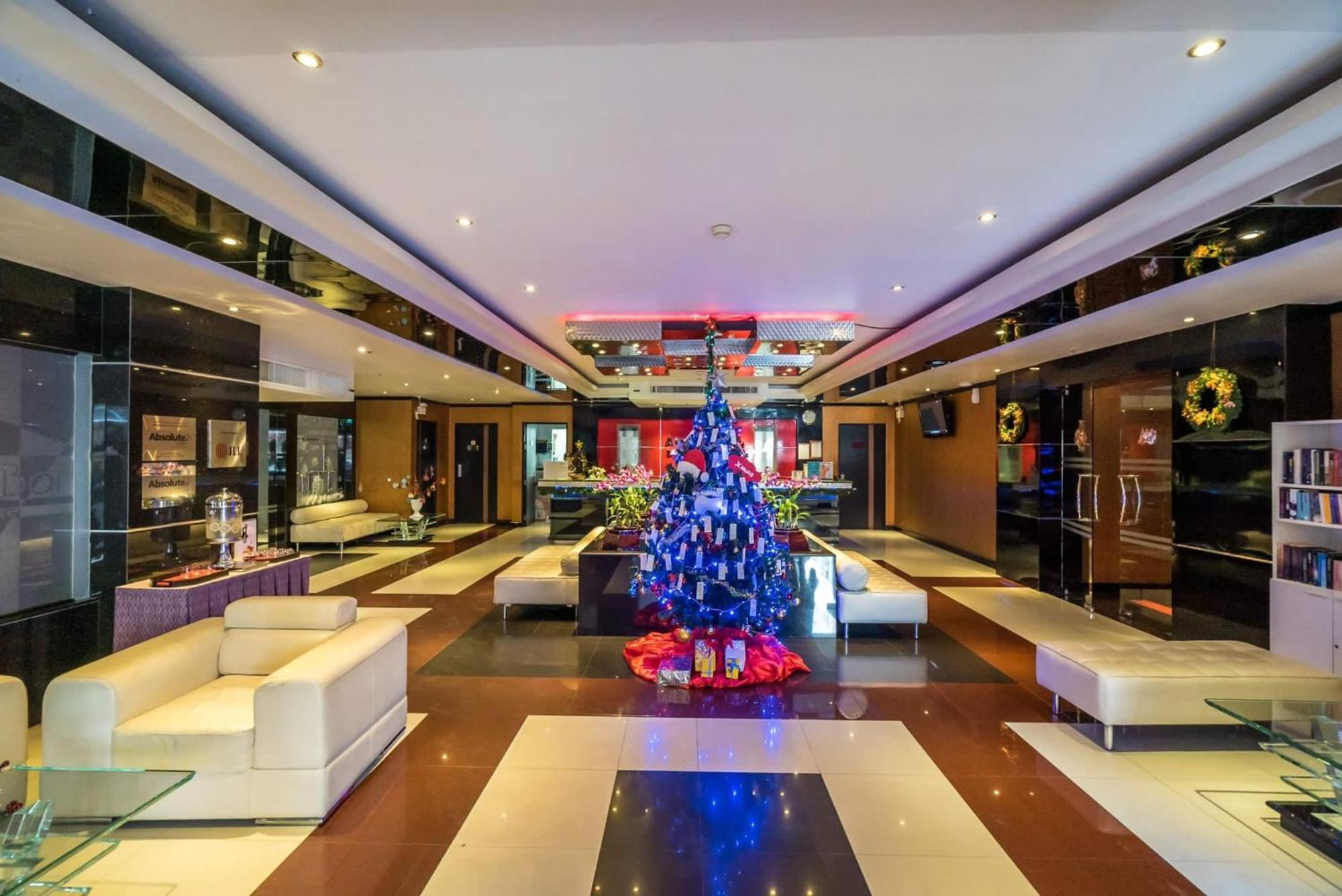 306 Promotion Modern 1 Bedroom In Bangla Road With Private Jacuzzi & Roof Pool Pangsapuri Patong