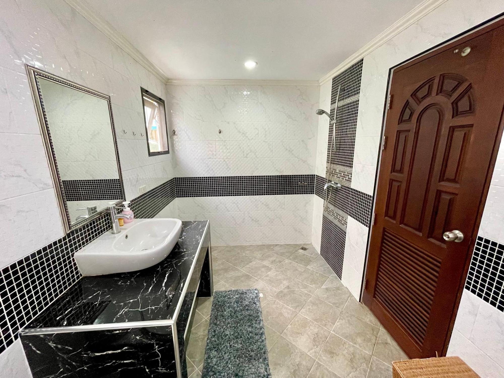 Villa Kata Vista Luxury Modern 4br Private Pool Ban Kata