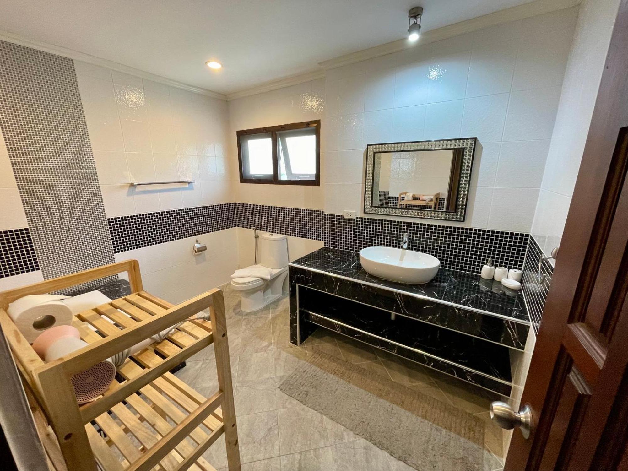 Kata Vista Luxury Modern 4br Private Pool *