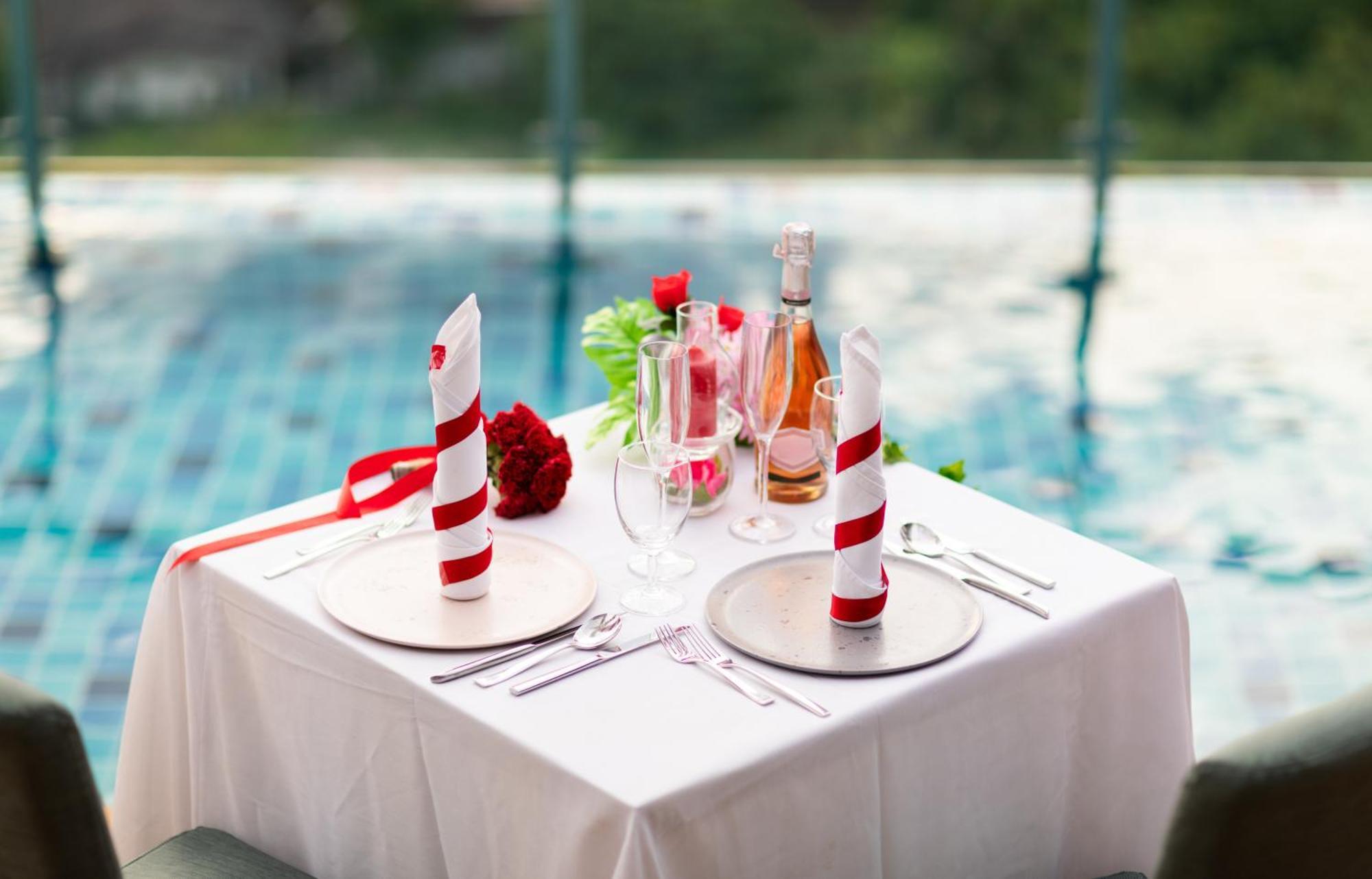 Hotel The Marina Phuket
