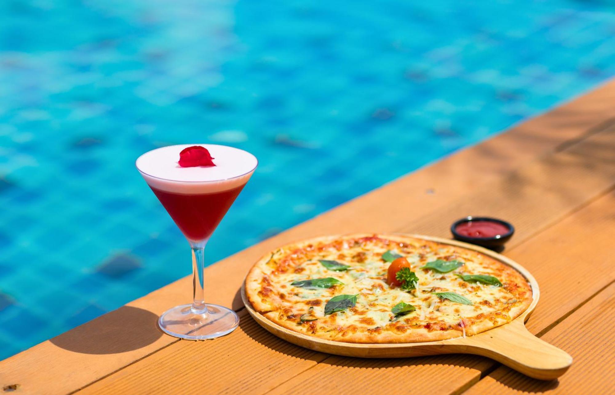 Hotel The Marina Phuket 4*