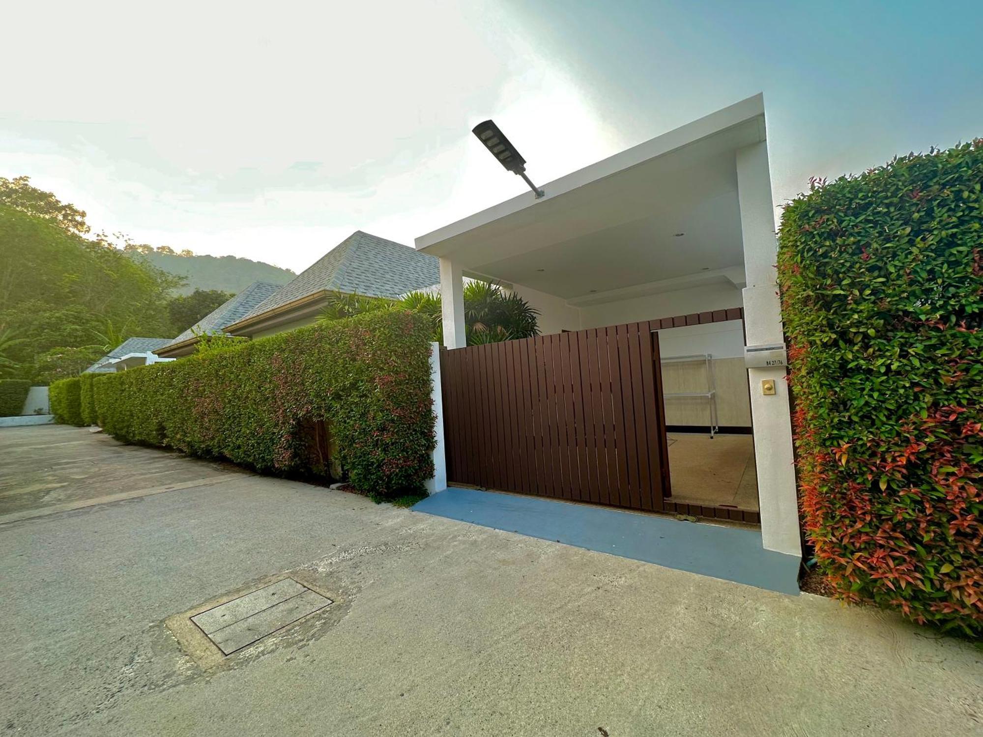 Plunge Tropic Near Naiharn Villa *