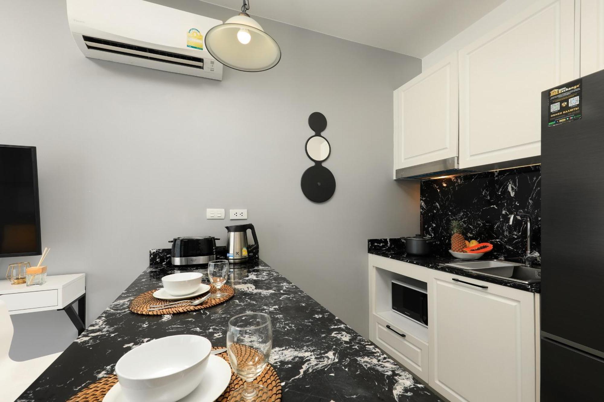 Apartment The Sea View In Palmyrah By Holy Cow *