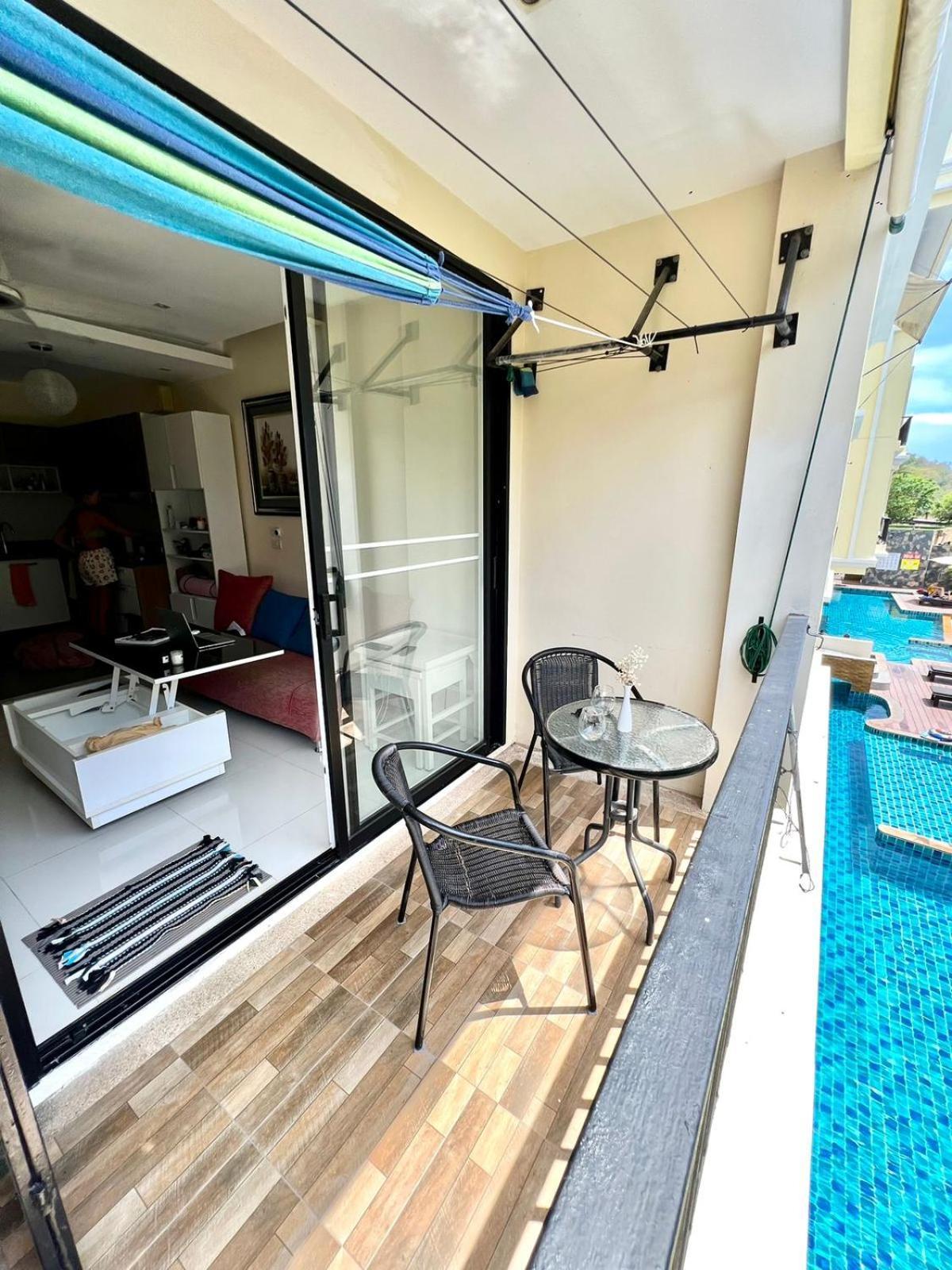 De 2 A Naiharn Apartment