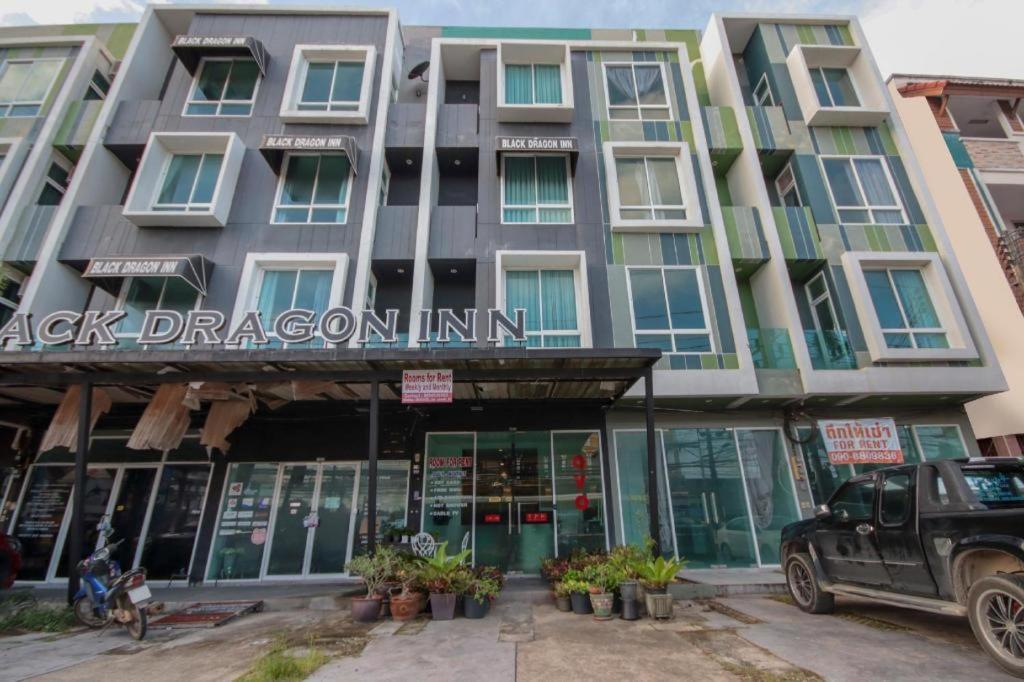 Oyo 1162 Place Hotel