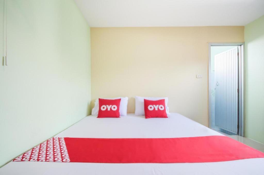 Oyo 1163 Eden Patong