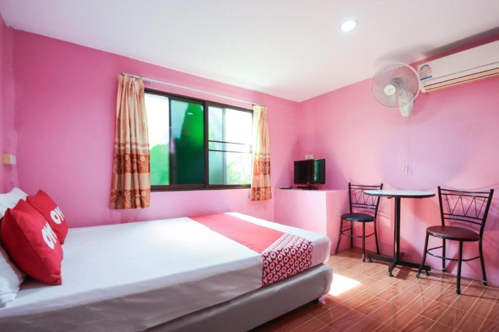 Oyo 1163 Eden 2* Patong