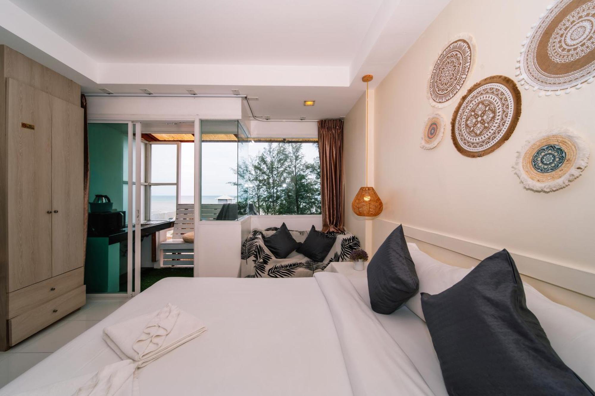 Catnip Seaside Hotel&cafe Hotel 3*