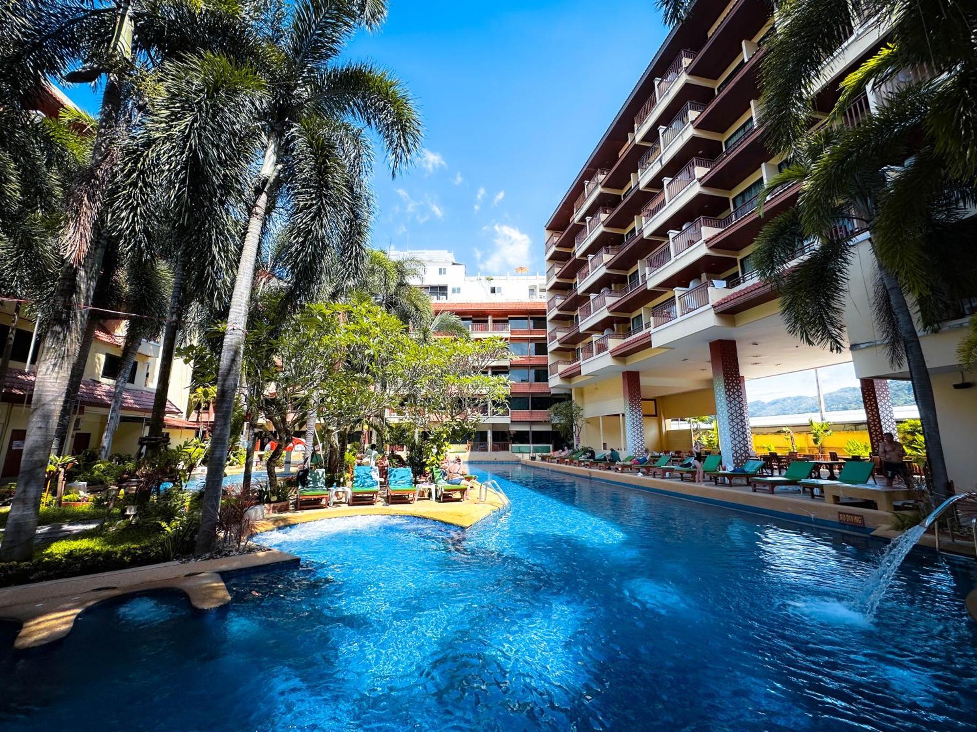 Hotel B Buri Patong