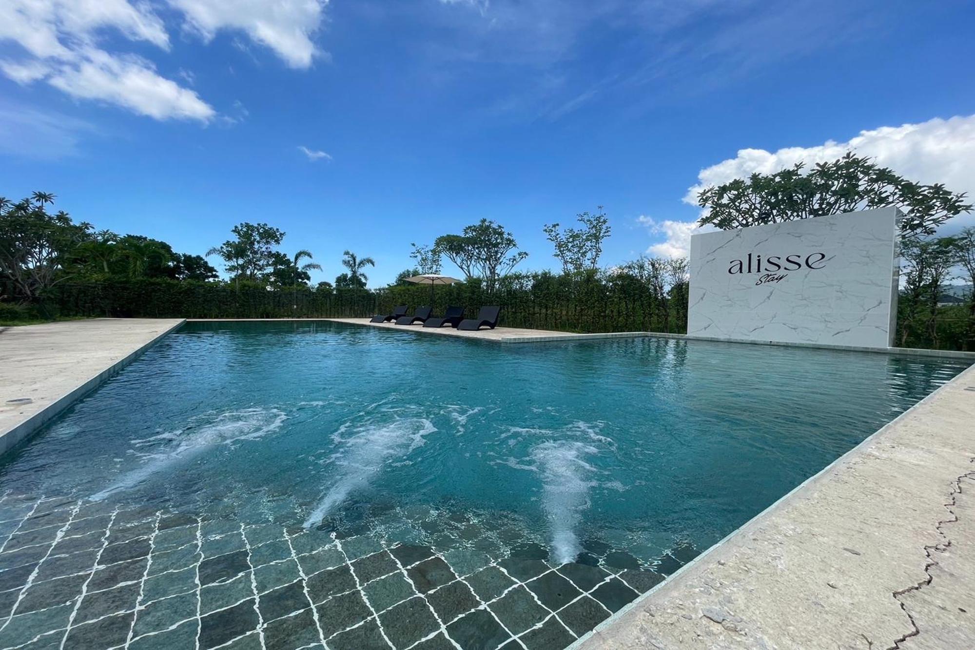 Alisse Layan * Phuket