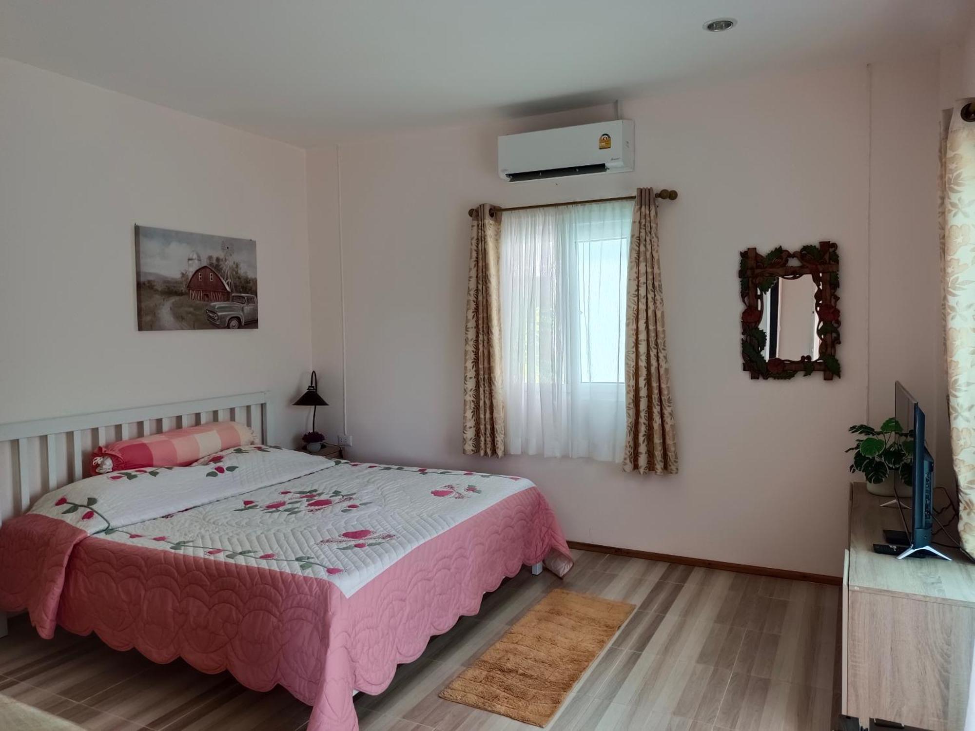 Homestay B&n House *