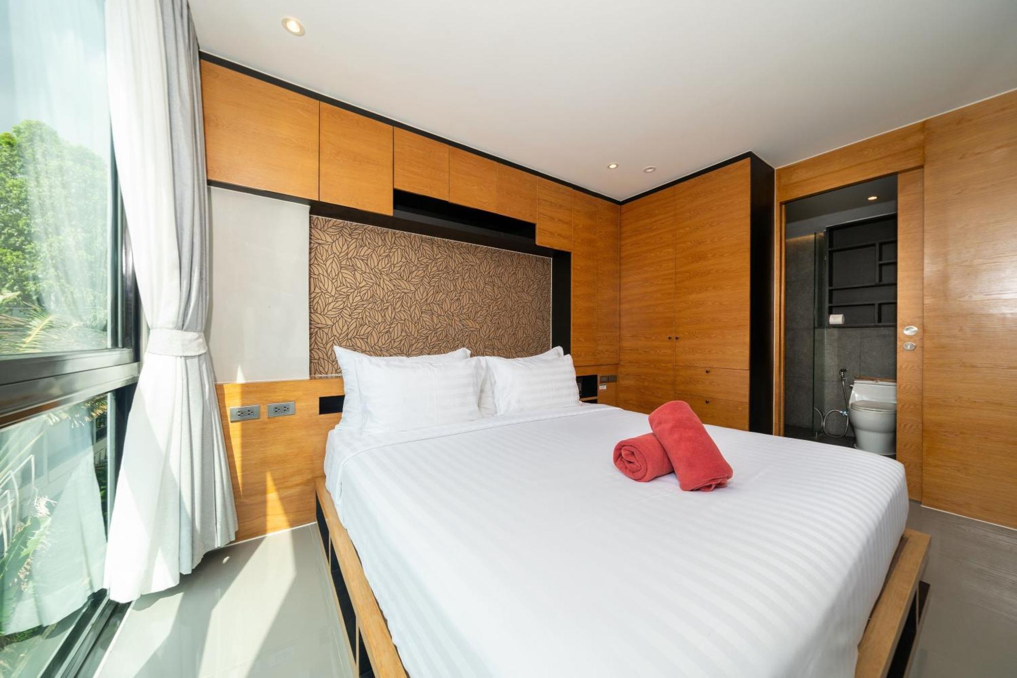 Tropical Citygate 1br D309, 3 Pools & Gym, Near Kamala Beach