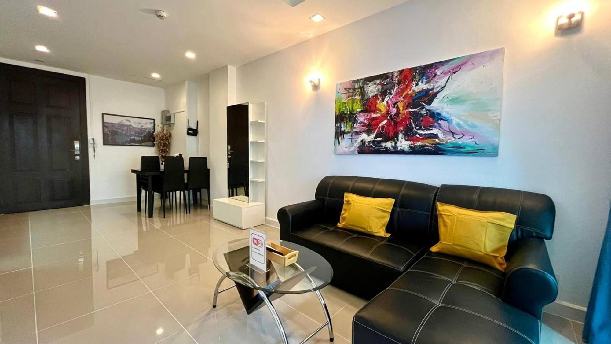 632 - Large 1 Bedroom1bathroom 1 Km Walking To Patong