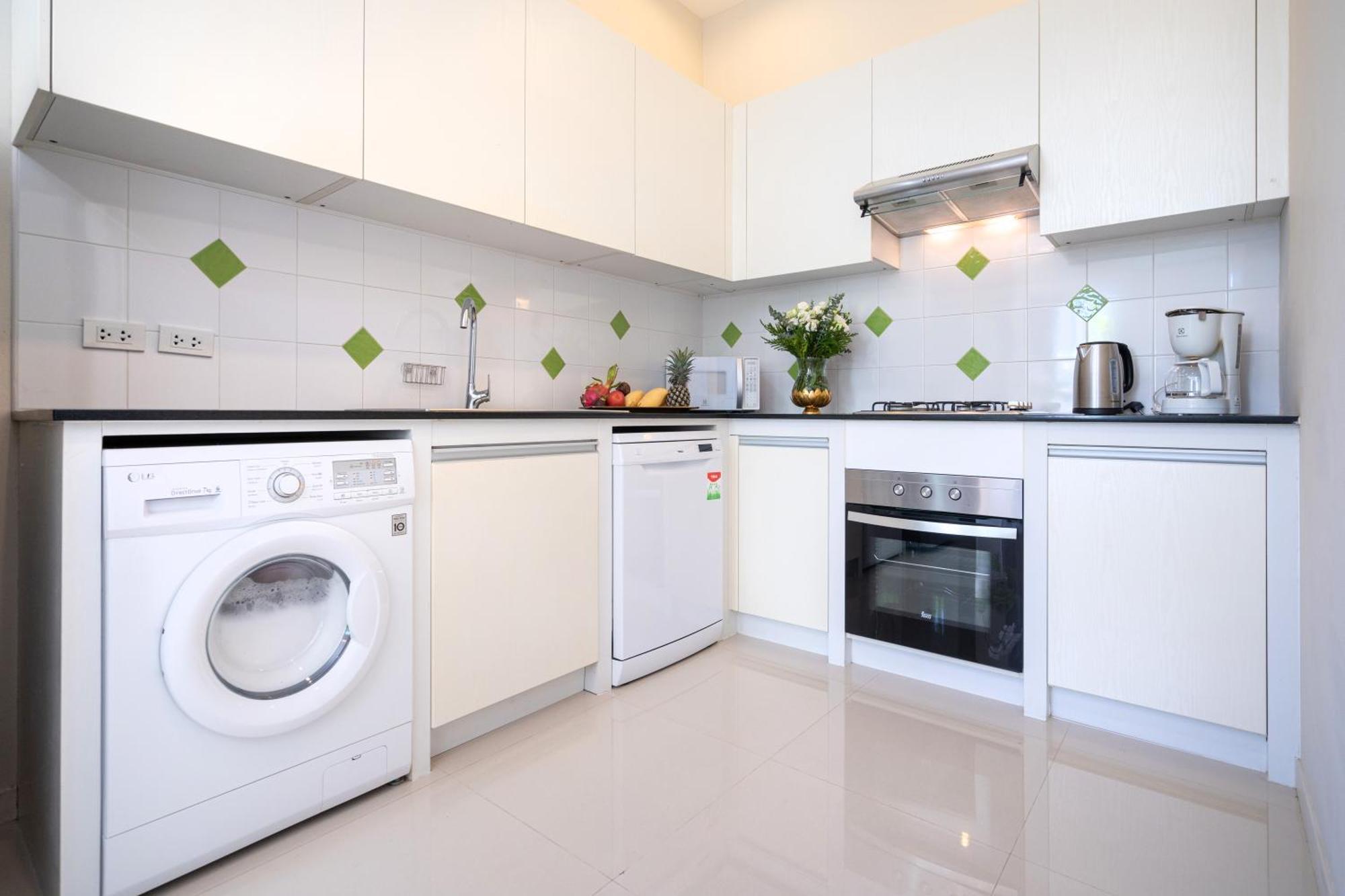 Apartment 1 Bedroom In Rawai - V19 T *